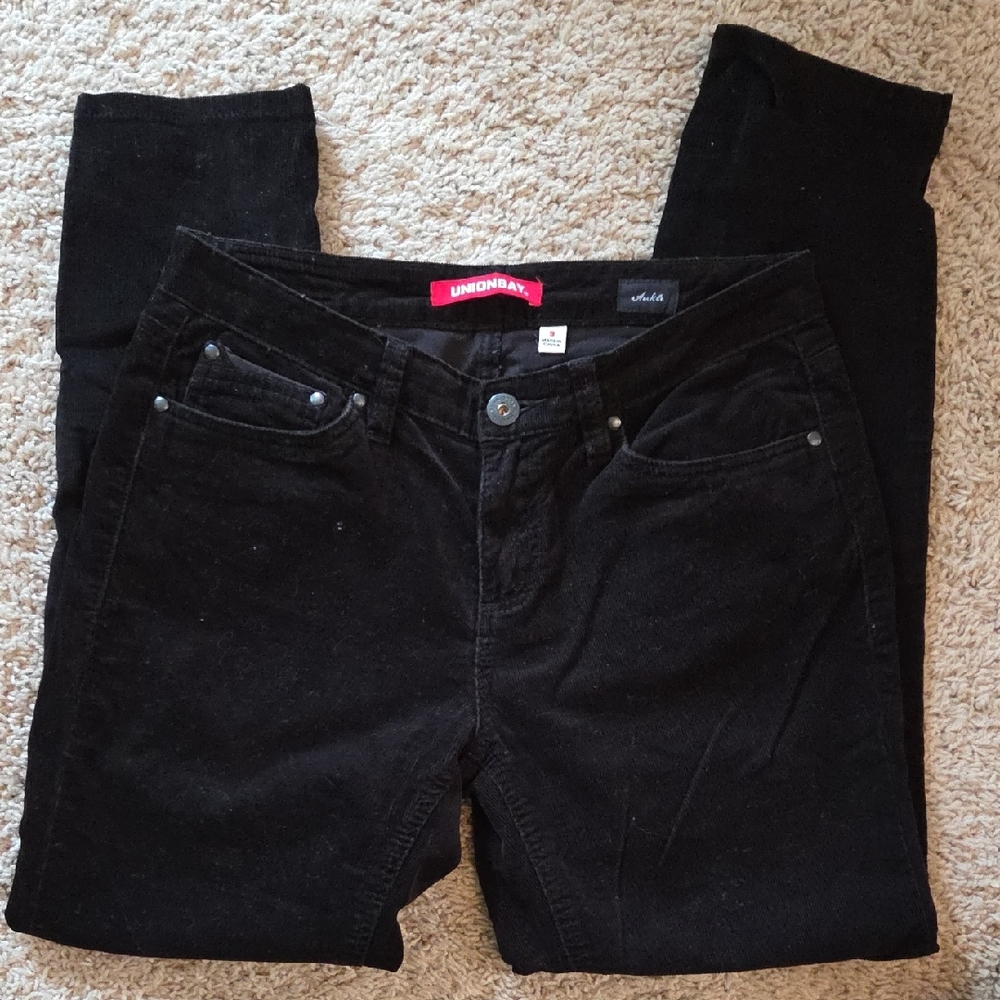 UNIONBAY Classic Black Corduroy Trousers